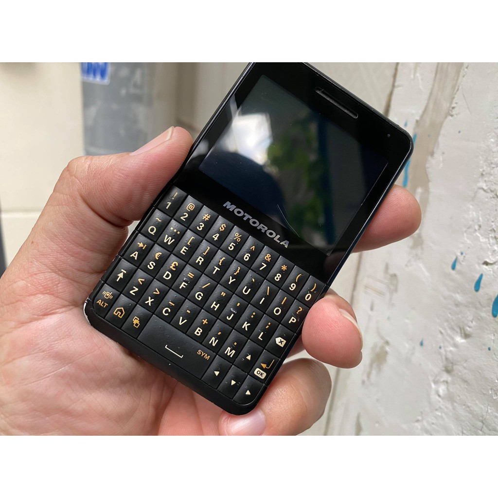 Điện thoại Motorola 2 sim EX226