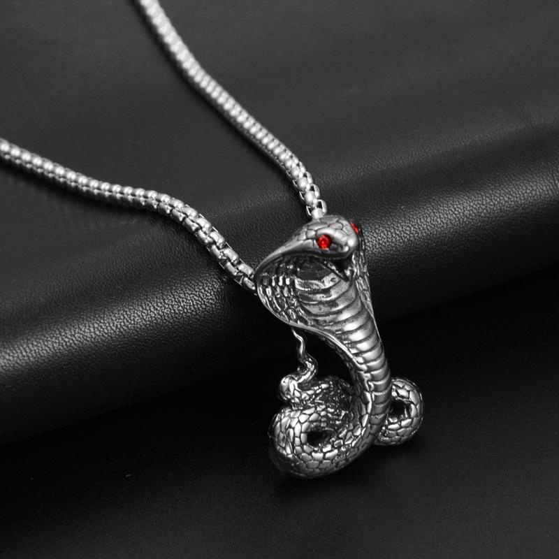 Vòng cổ Mặt Hình Rắn Hổ Mang Bằng Thép Không Gỉ Thời Trang Cho Nam