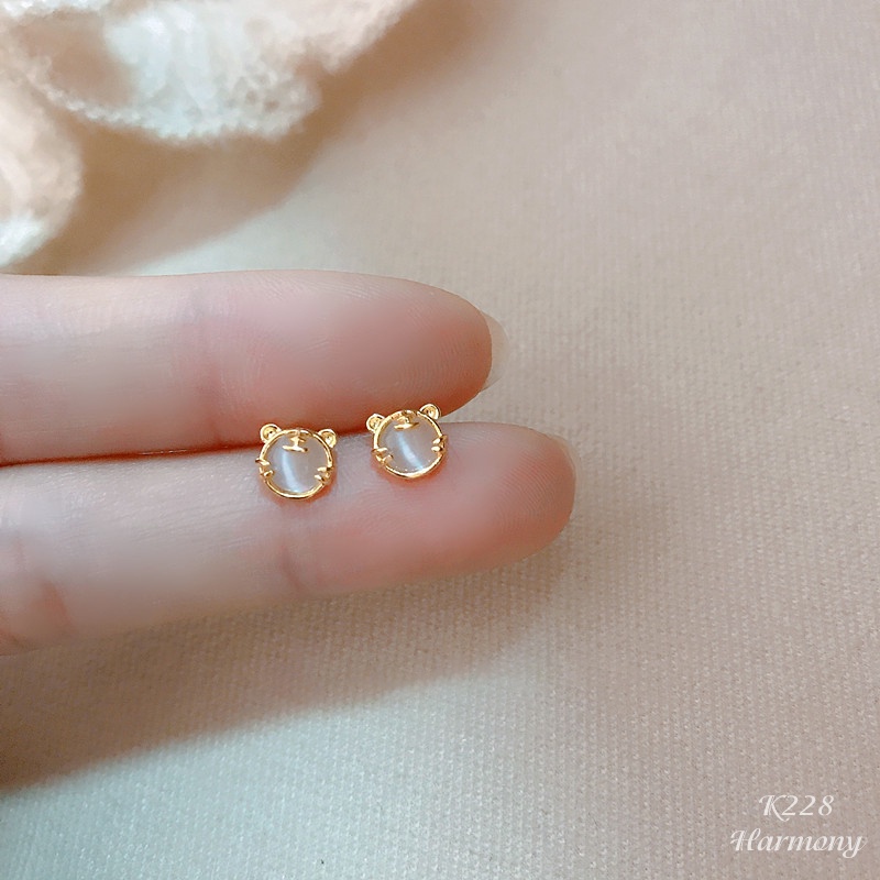 Khuyên bông tai bạc nữ cao cấp mạ vàng mặt đá hổ con nữ tính, xinh xắn Little Tiger | HARMONY ACCESSORIES K228