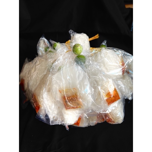 Xâu bánh tráng sate tắc