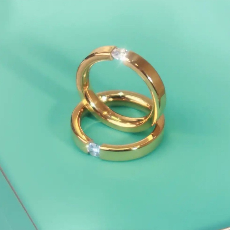 Nhẫn Cưới Bằng Thép Titan Không Gỉ Đính Đá zircon Tối Giản