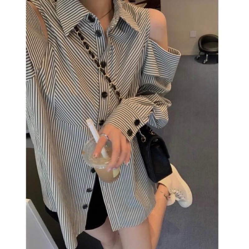 Áo sơ mi tay dài khoét vai oversize form rộng giấu quần kẻ sọc - Order taobao quảng châu