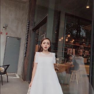 Đầm trắng dáng suông chất đẹp