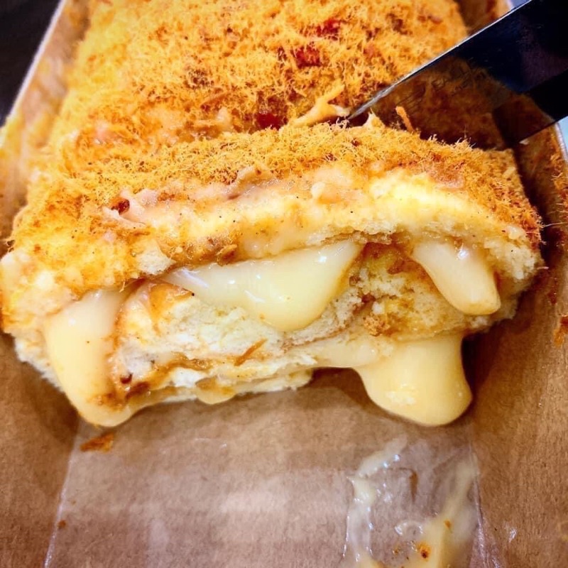 Bông lan cuộn gà