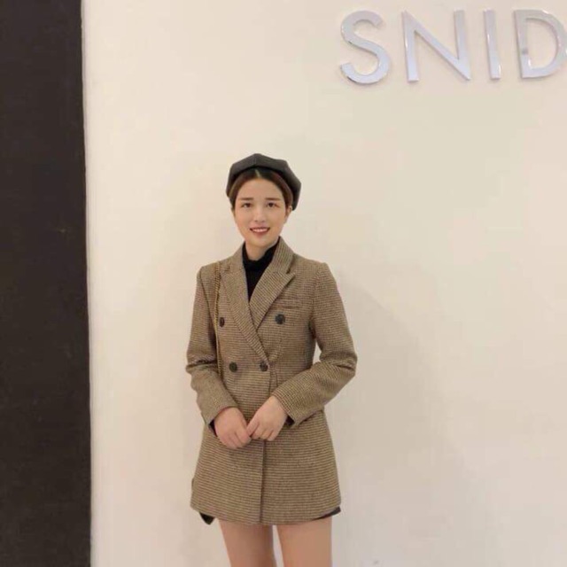 Áo của c cẩm vân