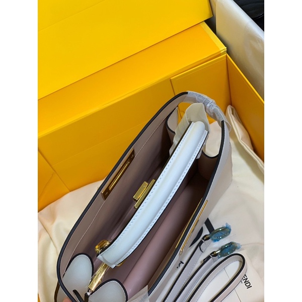 Túi fendi tay cầm