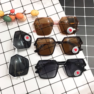 Kính polarized tròng phân cực bản lục giác