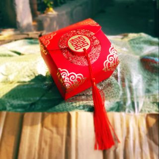 Hộp giấy đựng mứt sen , bánh phu thê