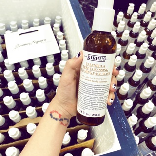 Sữa rửa mặt Kiehl cúc