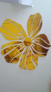 Tranh mica 3D- Nụ hôn