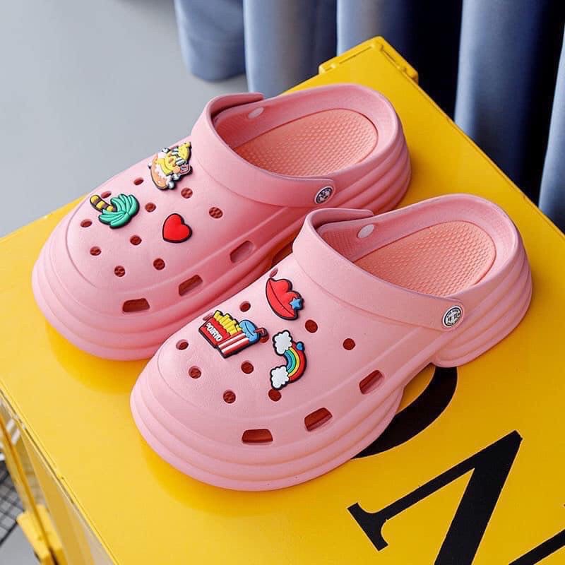 Dép cross nữ đế cao 5cm - dép sục nữ đính sticker siêu nhẹ đi biển đi chơi tăng chiều cao chống nước - SL032