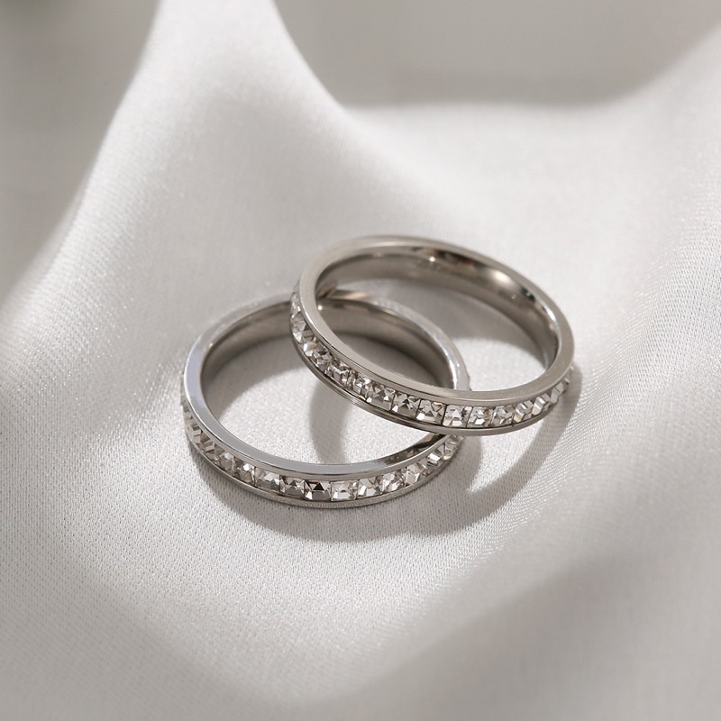 NHẪN nam nữ ĐÍNH ĐÁ 2 LINE THÉP TITAN KHÔNG GỈ