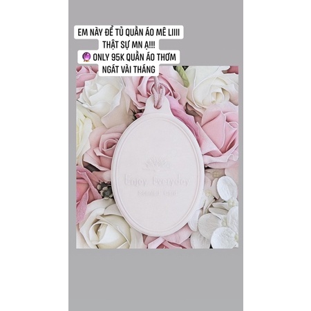 Nước hoa sáp thơm treo tủ quần áo, treo ô tô, treo nhà vệ sinh khử mùi ẩm mốc Scented Card- Card nước hoa Dạng sáp