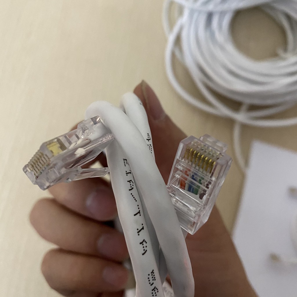 Dây cáp mạng bấm sẵn hai đầu màu trắng chiều dài 2 mét tốc độ chuyền 10/100/1000Mbps