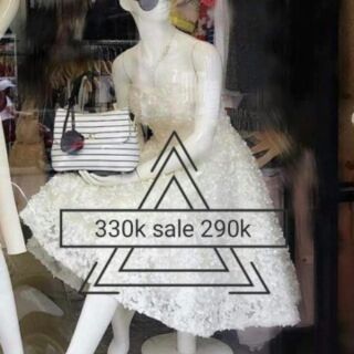 Đầm công chúa cúp ngưc