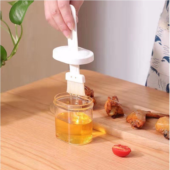Cọ quét dầu ăn silicon kèm bình đựng dầu chịu nhiệt cao