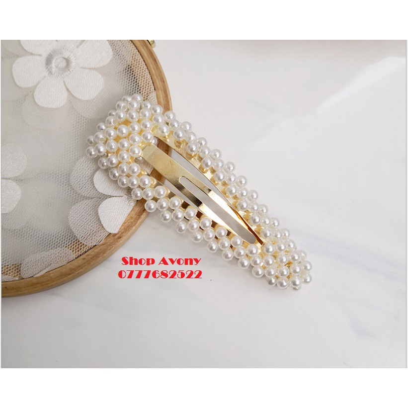 Kẹp mái đính hạt trắng hình giọt nước