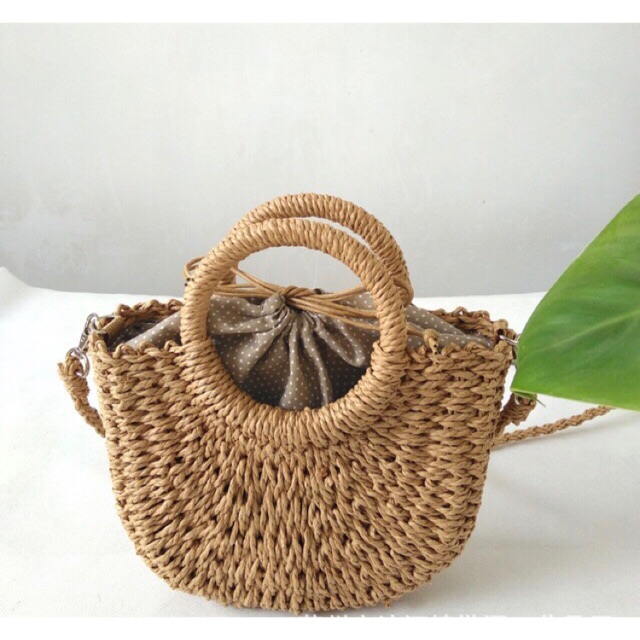 Giỏ cói giấy