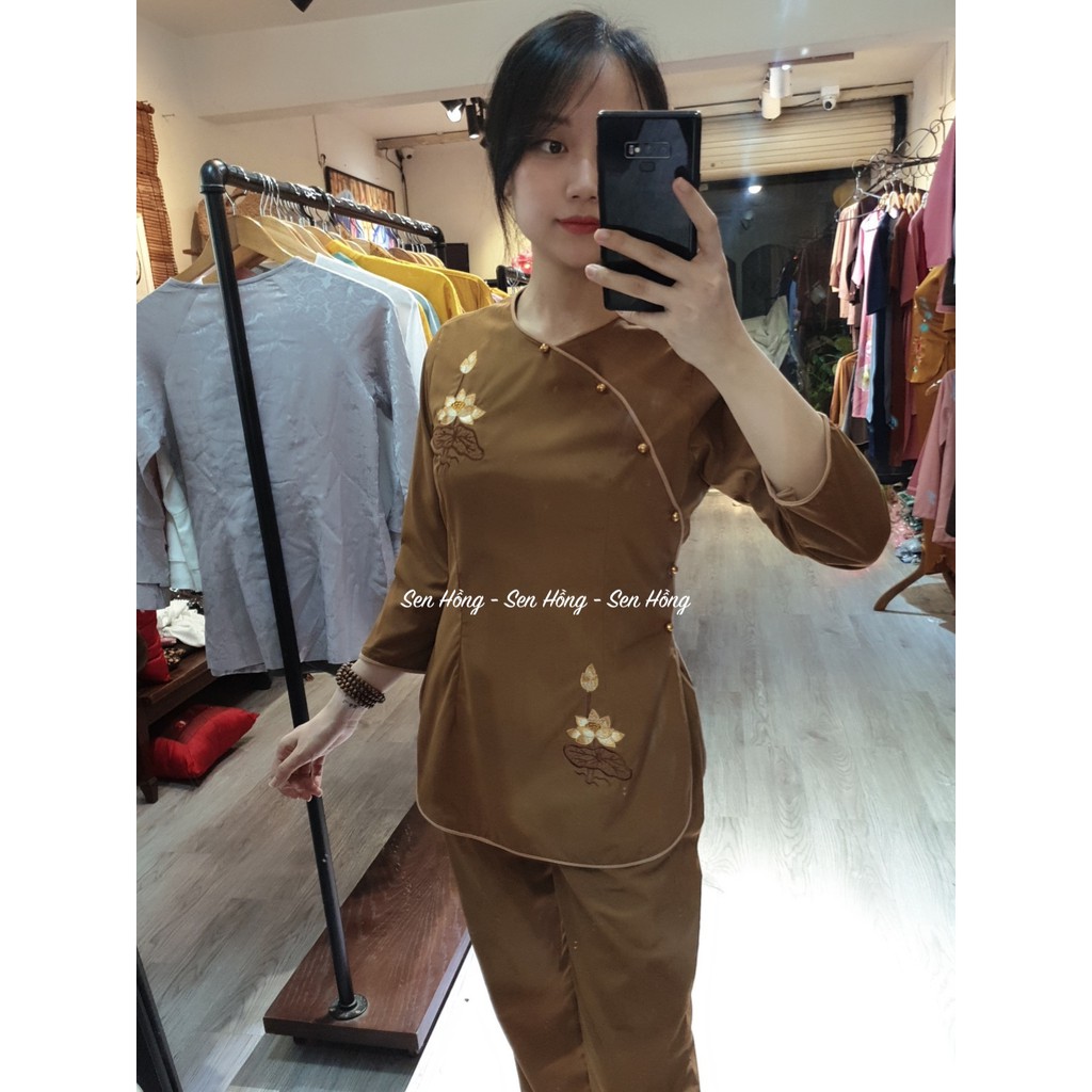 XẢ LỖBộ quần áo phật tử loại 1 - cổ tròn cúc ngọc màu đồng sáng da gọn người