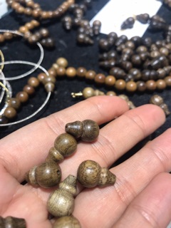Charm trầm hương tốc - sánh .