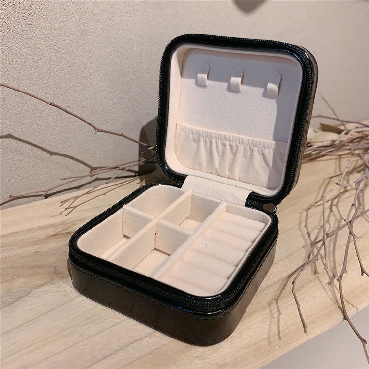 Hộp đựng trang sức / dây chuyền / khuyên tai 22398 thiết kế nhỏ gọn tiện dụng sức chứa lớn dùng khi đi du lịch