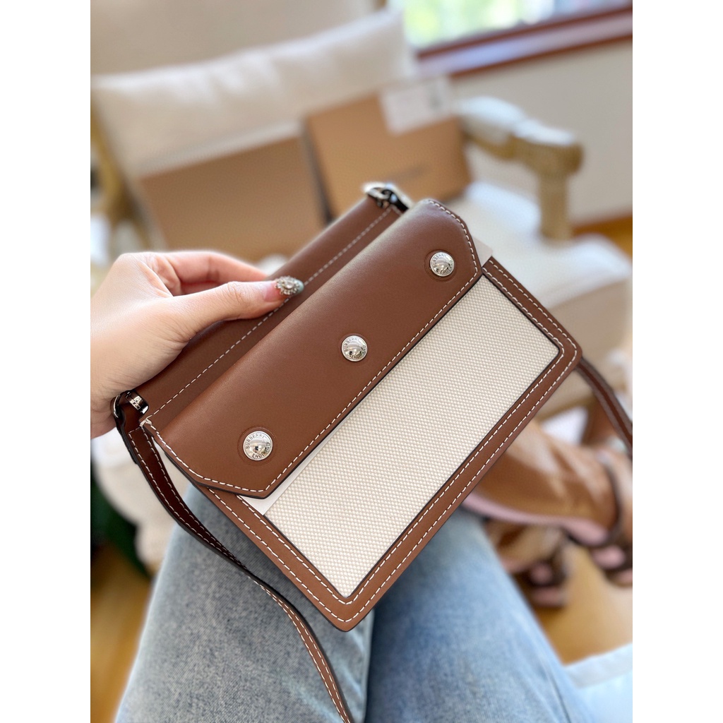 Túi Đeo Chéo Burberry Phong Cách Thể Thao Sang Trọng Thời Trang Cho Nam Nữ