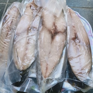 Cá thu một nắng cắt khúc nhà