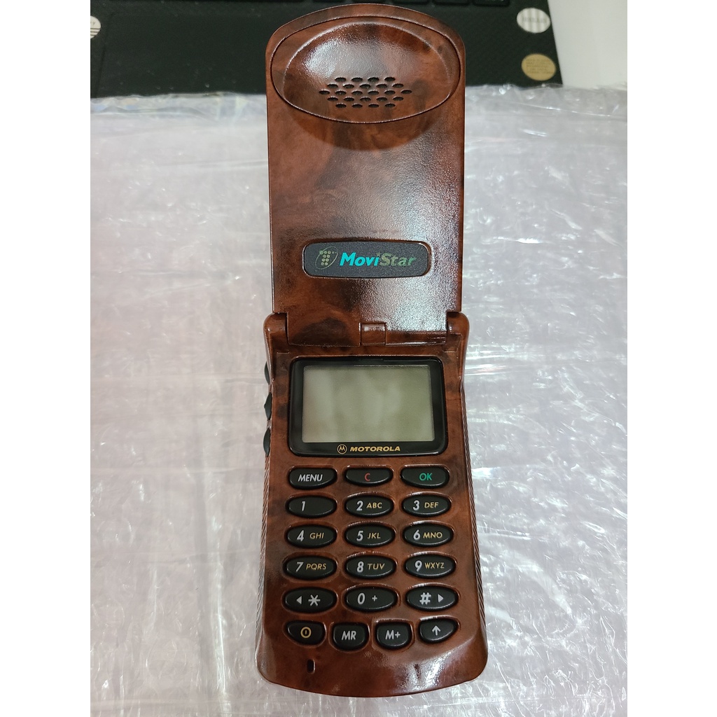 Điện thoại Motorola Startac màu nâu