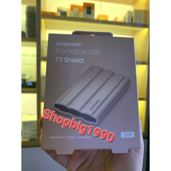 Ổ cứng di động 2TB External SSD Samsung T7 Shield USB 3.2 Gen 2 MU-PE2T0K - bảo hành 36 tháng