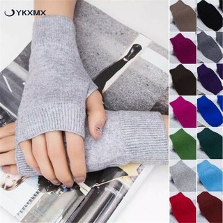 Găng tay nửa ngón giữ ấm thiết kế đơn giản cho nam và nữ