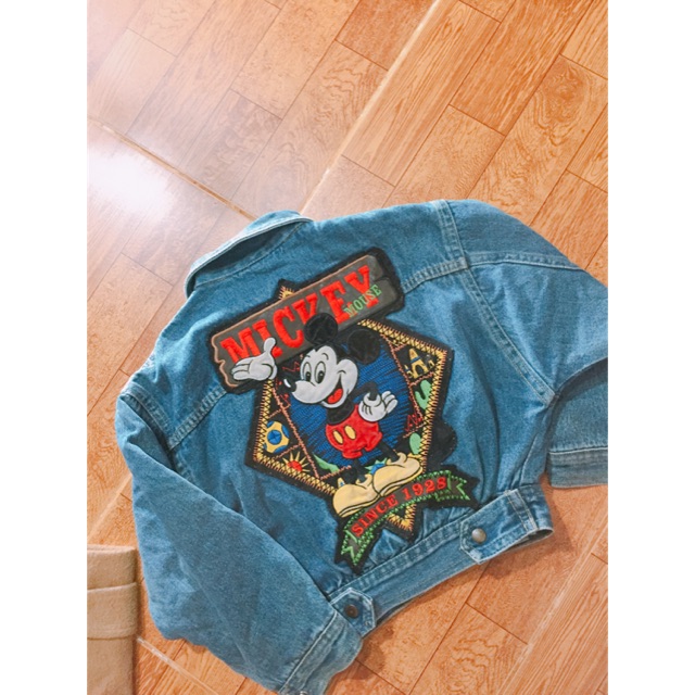 Áo khoác jeans cho bé. Hàng si tuyển. Size dưới 16kg đổ lại vừa Áo khoác jeans cho bé. Hàng si tuyển. Size dưới 16kg đổ