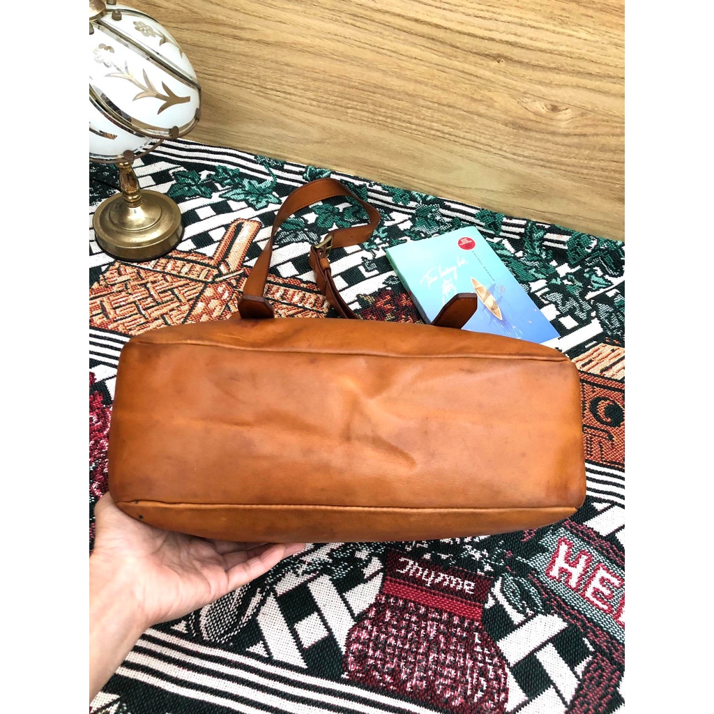 Túi đeo unisex da thật 100%, đã qua sử dụng