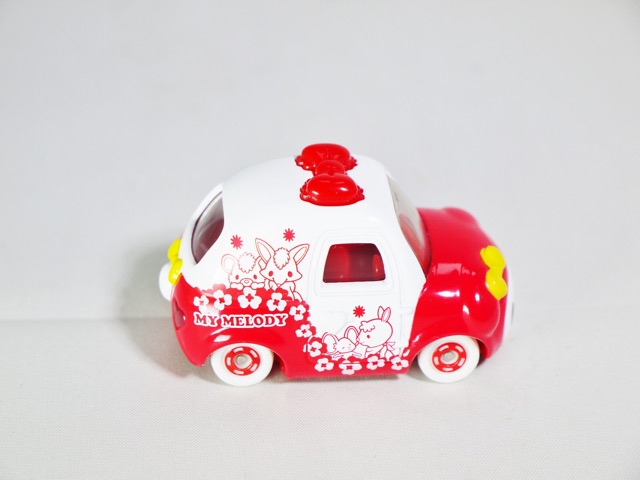 Xe mô hình Disney Tomica Melody