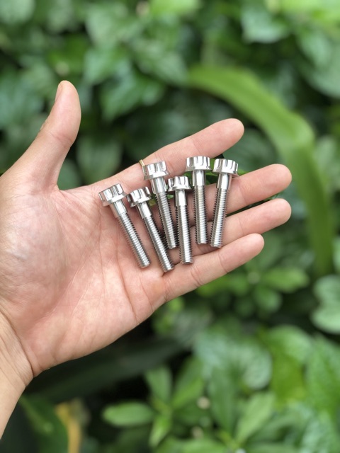 Ốc inox 8li25  - 8li3 - 8li4  CNC - dành cho nhiều loại xe.