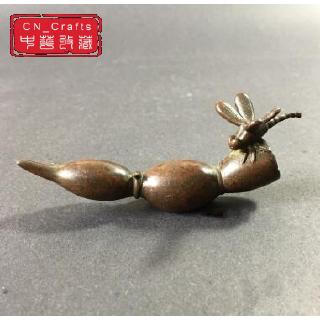 Đĩa hình hoa sen bằng đồng thau trang trí nội thất đẹp mắt