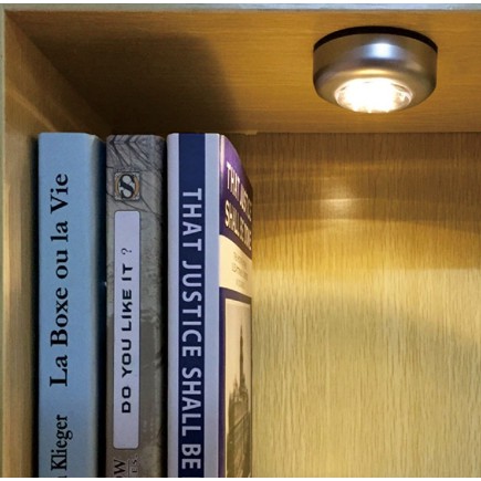 Đèn Led Cảm Ứng Chạm 4 Bóng Dán Tường Thiết Kế Thông Minh Tiện Ích - MyNa Mart