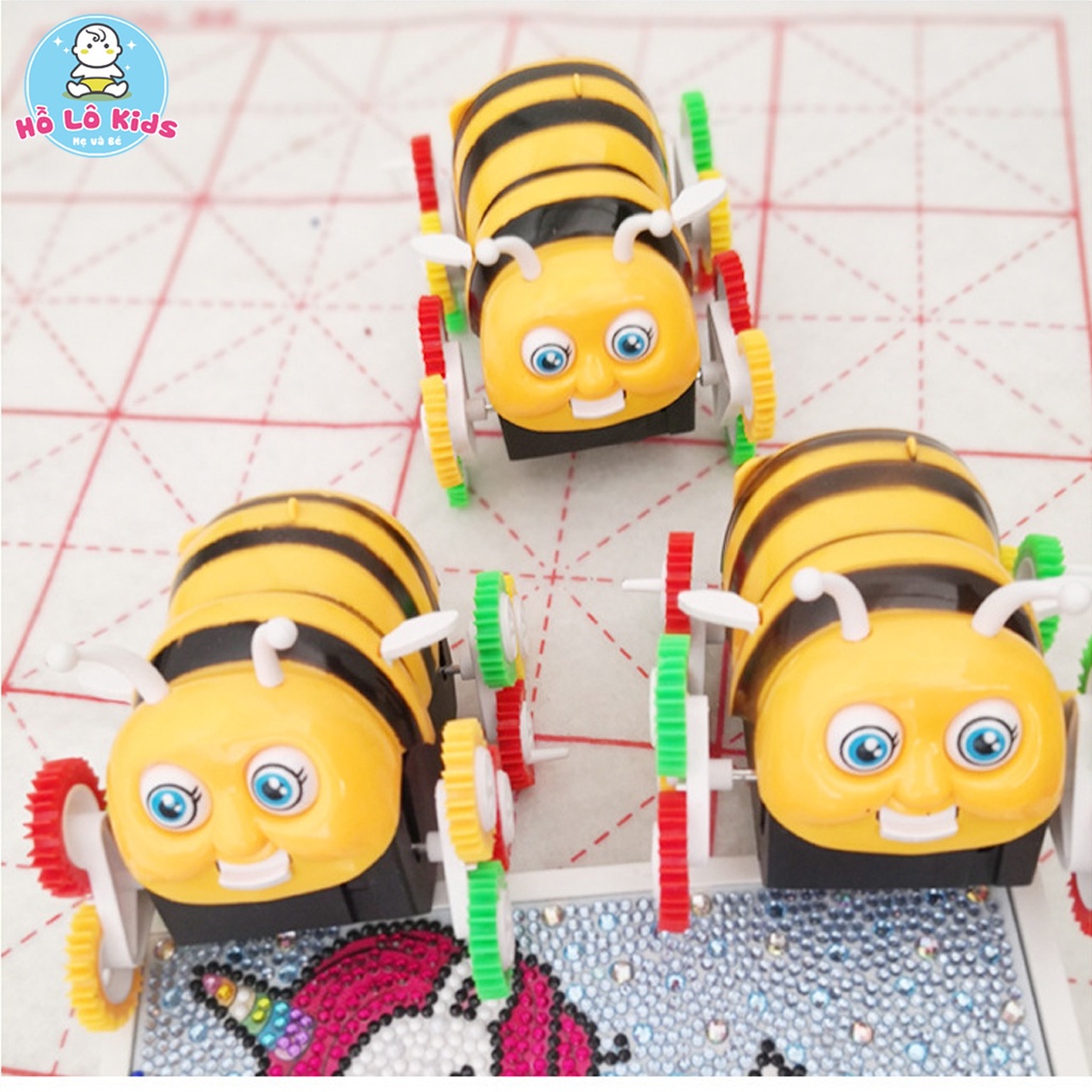Xe đồ chơi con ong nhào lộn 360 vượt địa hình cho bé kèm 2 pin Hồ Lô Kids