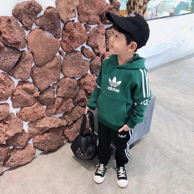 BÁN SỈ - BỘ DASS MŨ NỈ 2 MÀU XANH ĐỎ BÉ CHO TRAI GÁI BTG17