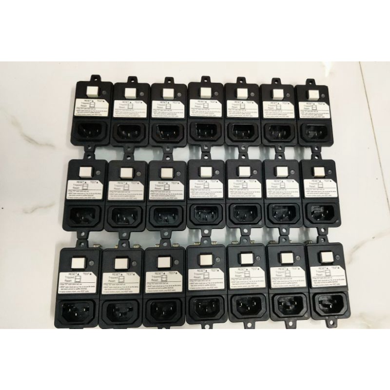 Aptomat chống giật tháo máy Fuji Electric FA