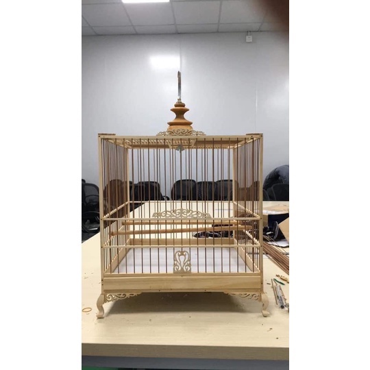 Khung lồng chim - khung tự ráp gỗ kiềng nan tre già lọng hoa văn rất đẹp tại Lồng chim Đô la