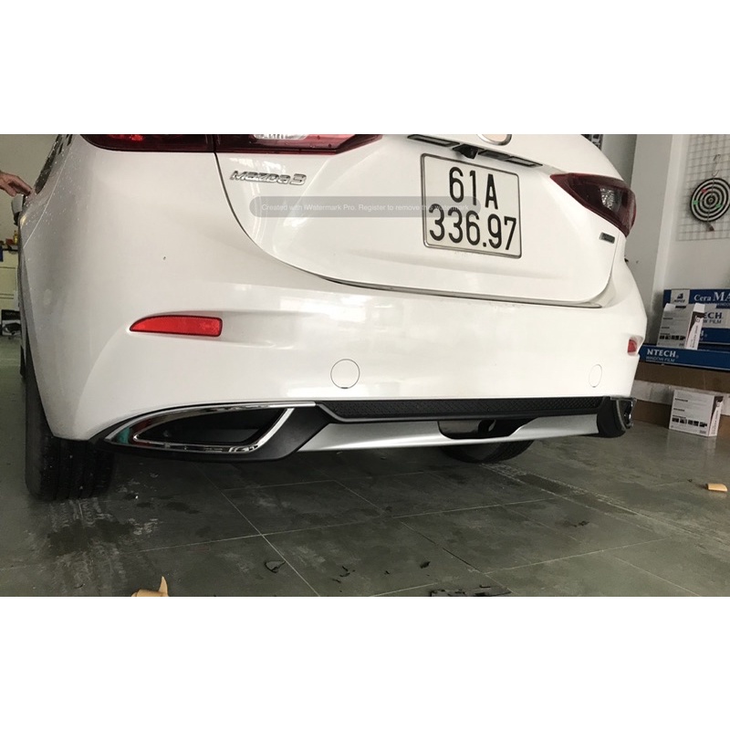 Lippo Mazda 3