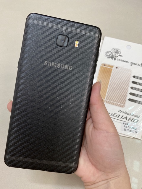 Dán mặt lưng carbon cho Samsung C9 pro