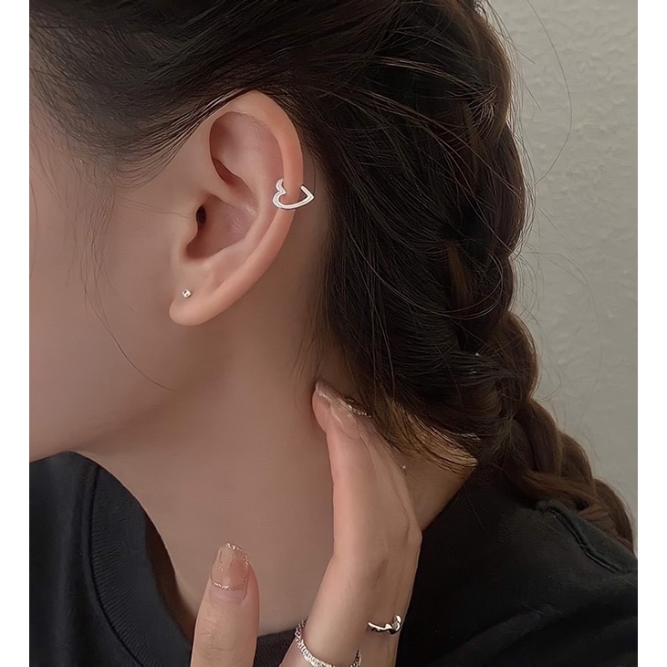 1 chiếc khuyên kẹp vành tai không cầm bấm lỗ