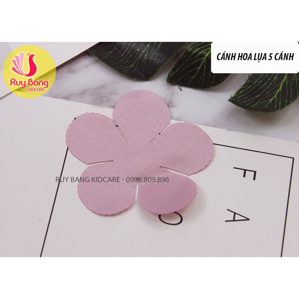 Cánh hoa lua 5 cánh 5,5cm ( gói 50c) - ship đơn hàng từ 100k