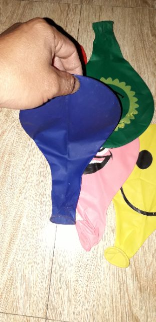 Sét 5 cái bong bóng loại to khi thổi lên kích thước 60 cm