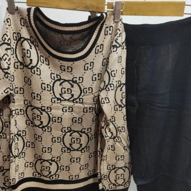Áo Thun Nữ Phối Quần Dài Hiệu Gucci Sang Trọng