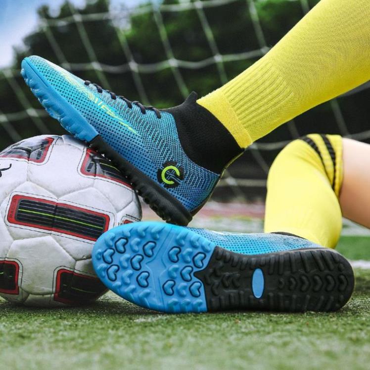 Giày đá bóng phong cách Cristiano Ronaldo 35-45 TF chất liệu cao cấp kiểu dáng thời trang l !! 📸