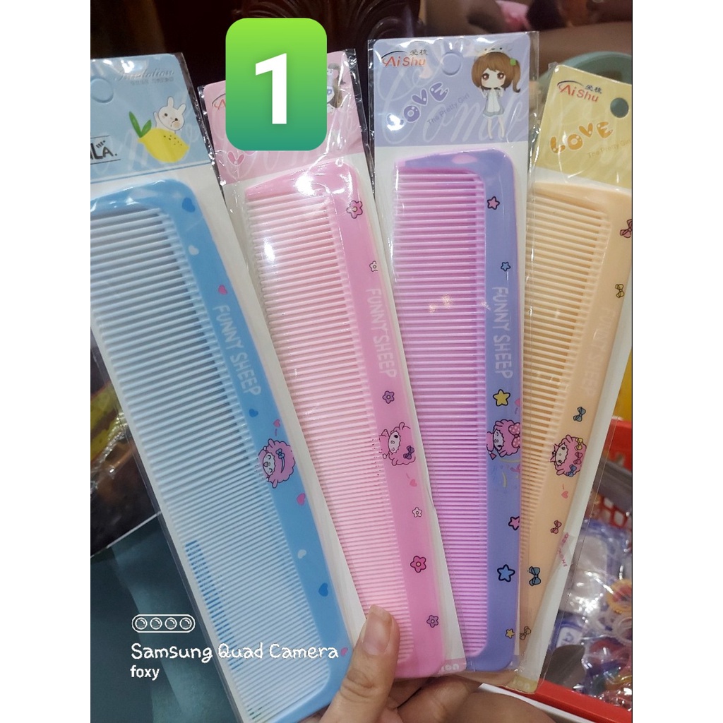1 CÂY Lược chải tóc răng thưa dày nhiều mẫu họa tiết cute 21 cm,HCM