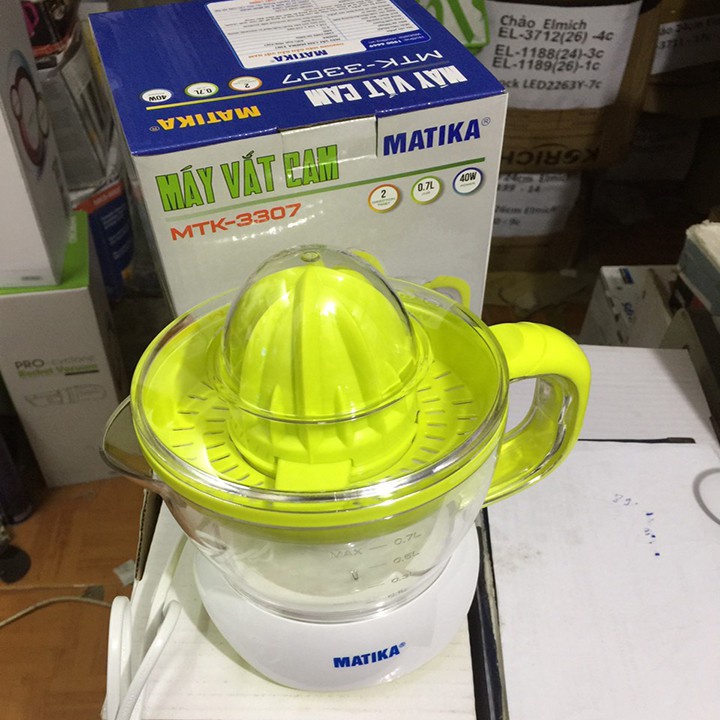 Máy vắt cam Matika tự động dùng điện CHÍNH HÃNG dung tích 700ml