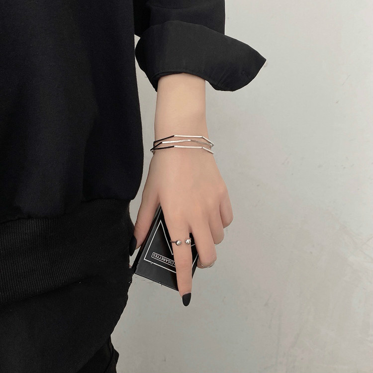 Vòng tay 1049 dạng mở hình học đơn giản cá tính giản dị linh hoạt